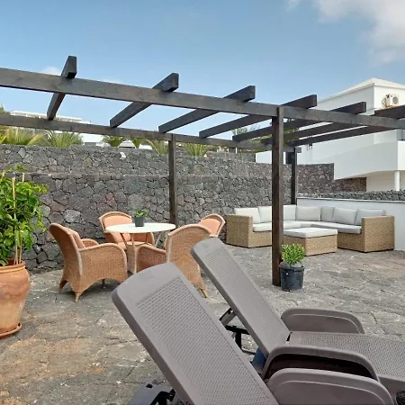 Under The Volcano In Playa Blanca Lanzarote Chalet *